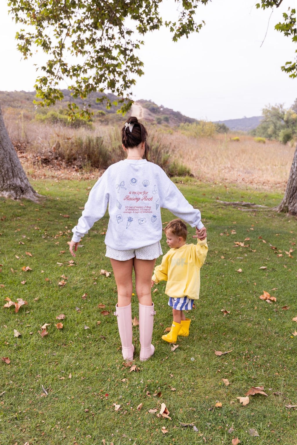 Small Steps Strong Character Sweatshirt - White Heather